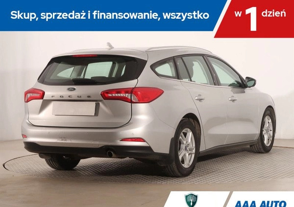 Ford Focus cena 70000 przebieg: 33993, rok produkcji 2019 z Nałęczów małe 172